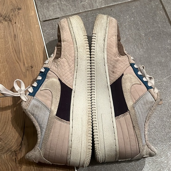 Air Force 1 - Picture 5 of 11